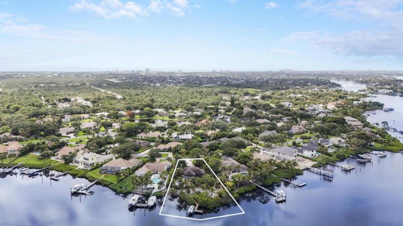 18791 SE River Ridge Road, Jupiter, FL 33469